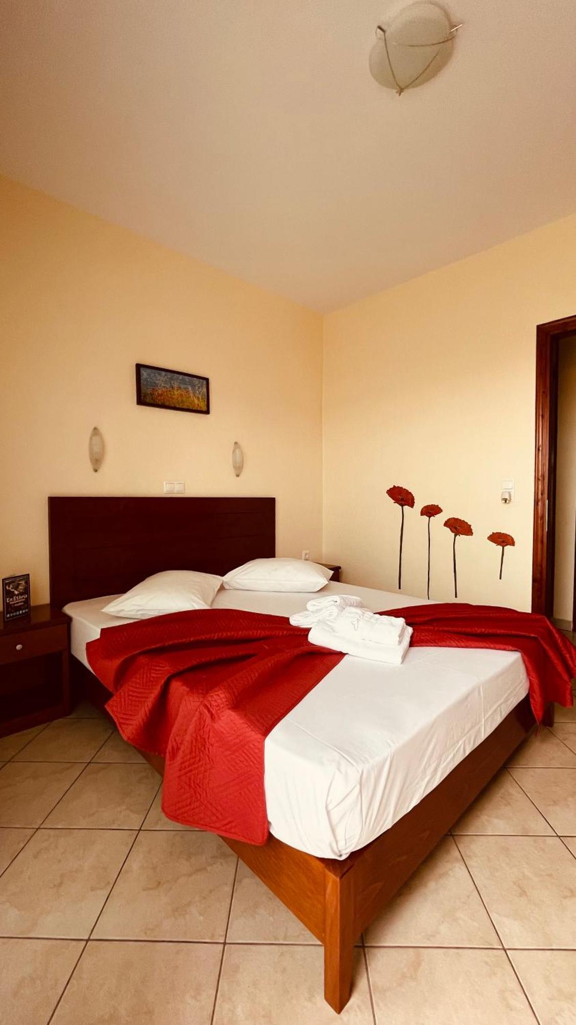 En Ethria Appartement Limenaria  Buitenkant foto